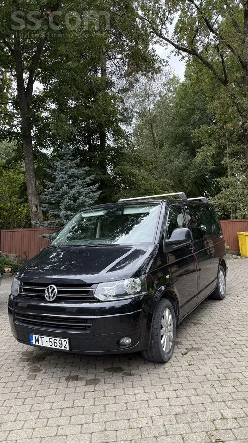 Volkswagen Multivan 2011 photo 2