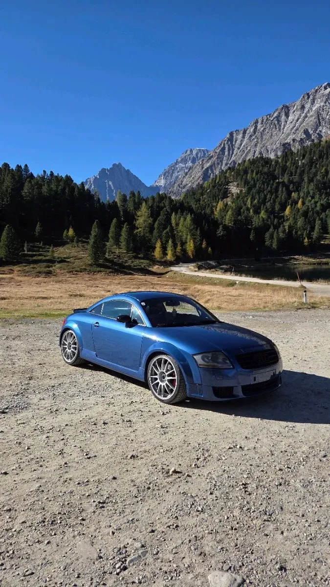 Audi Tt 1999 photo 2