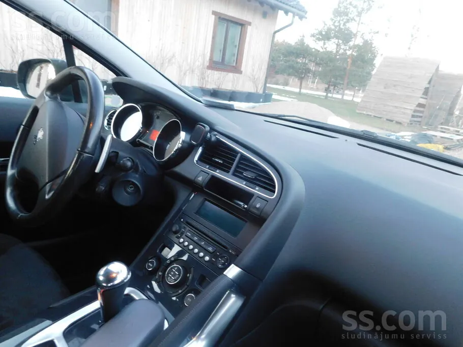 Peugeot 3008 2010 photo 5