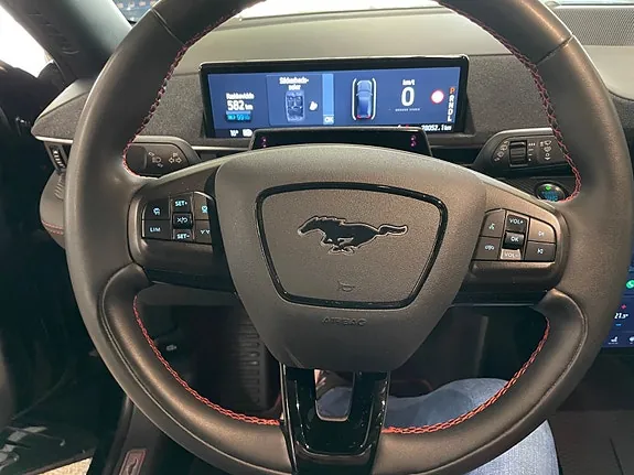 Ford Mustang Mach-E 2023 photo 5