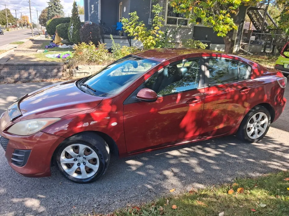 Mazda 3 2010 photo 3