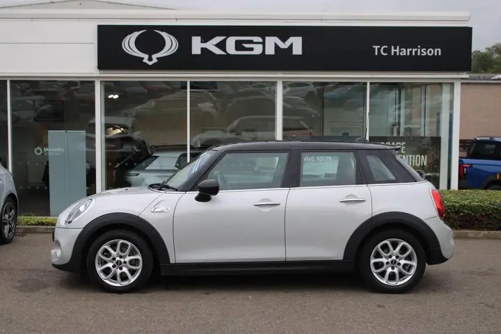 Mini Hatch 2018 photo 4
