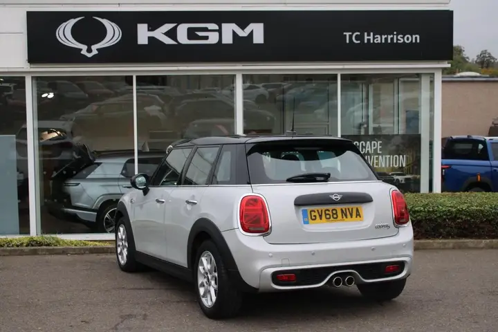 Mini Hatch 2018 photo 5