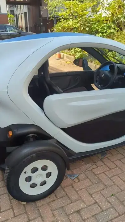 Renault Twizy 2012 photo 3