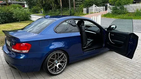 BMW 1 Series 2010 photo 4