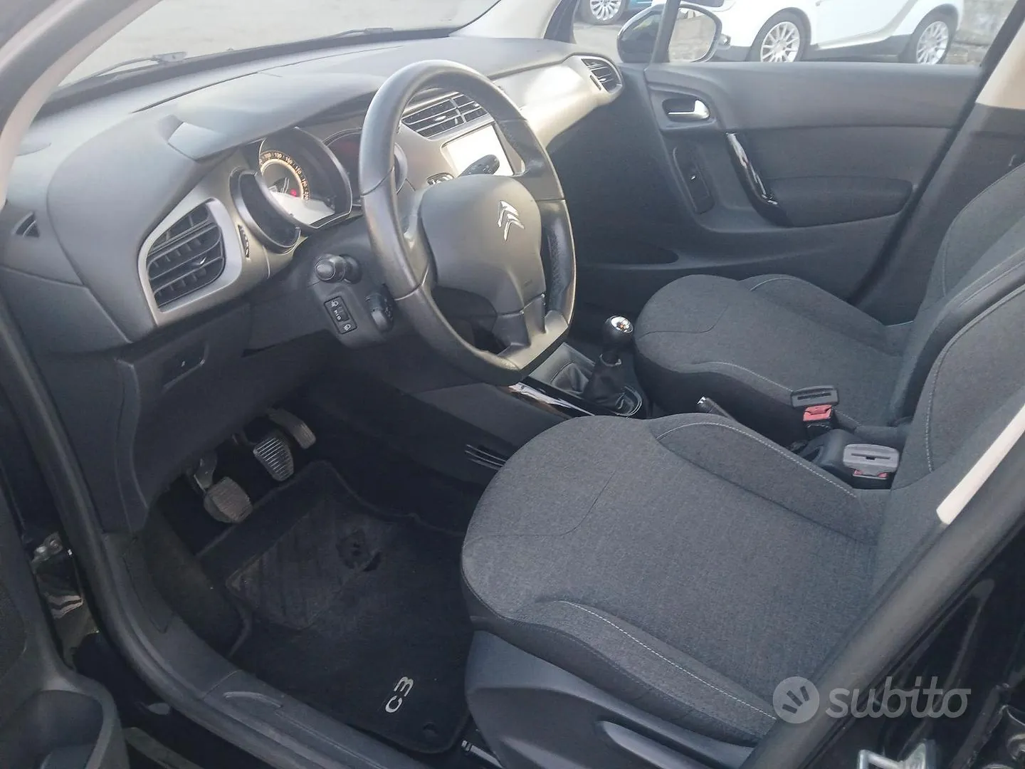 Citroen C3 2016 photo 2