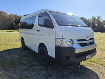 Toyota Hiace 2022 photo 4