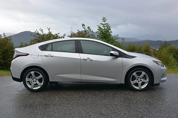Chevrolet Volt 2017 photo 5