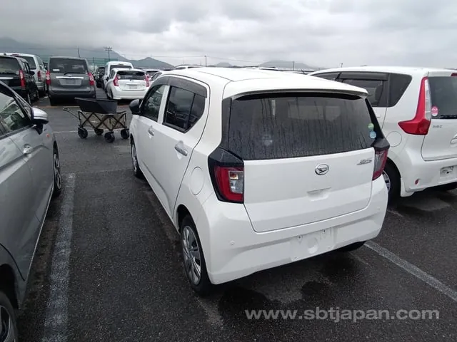 Daihatsu Mira 2019 photo 3