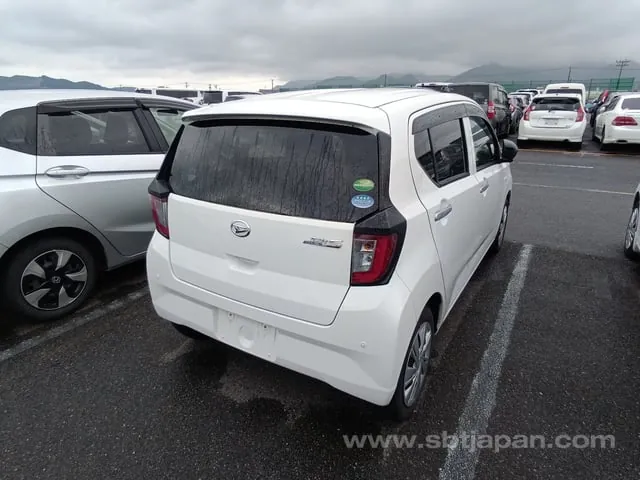 Daihatsu Mira 2019 photo 4