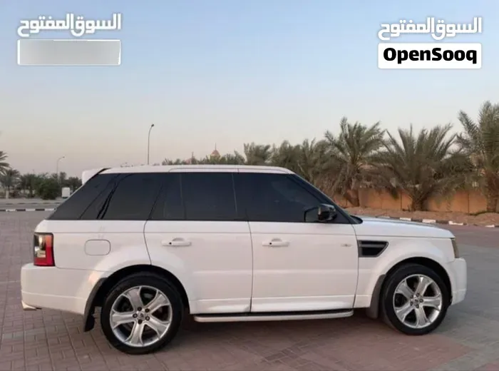 Land Rover Range Rover Sport 2013 photo 2