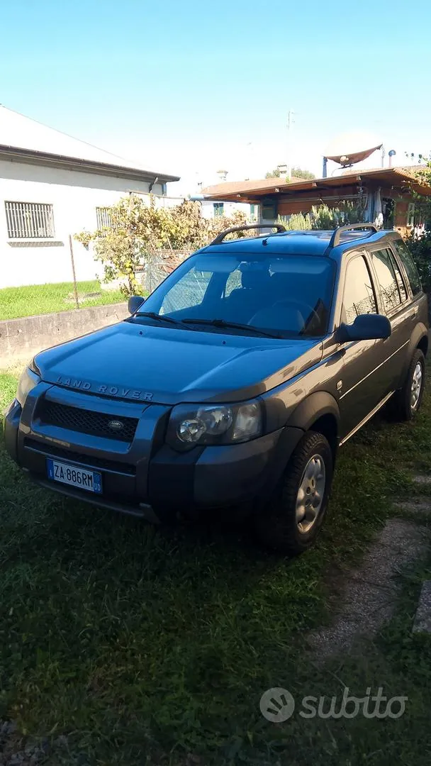 Land Rover Freelander 2004 photo 5
