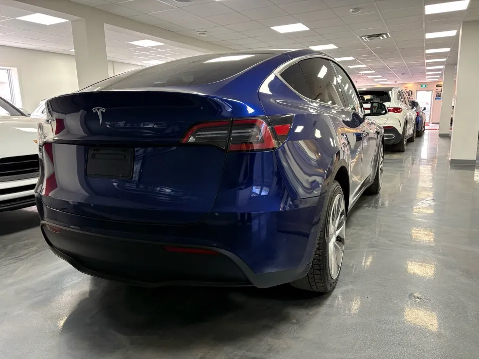 Tesla Model Y 2023 photo 5