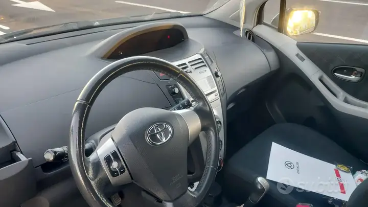 Toyota Yaris 2008 photo 5