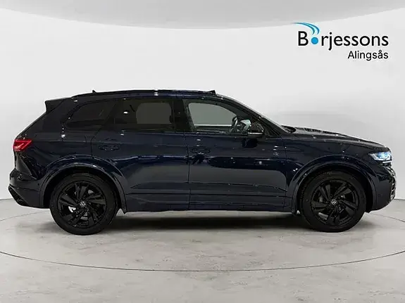 Volkswagen Touareg 2024 photo 2