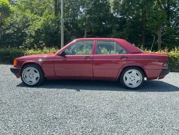 Mercedes-Benz 190E 1990 photo 3