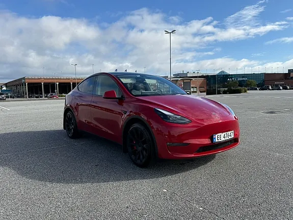 Tesla Model Y 2022 photo 3