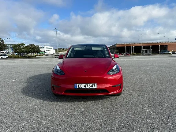 Tesla Model Y 2022 photo 2