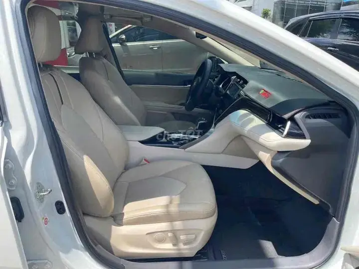 Toyota Camry 2020 photo 4