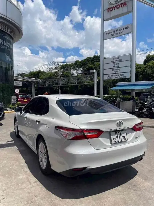 Toyota Camry 2020 photo 2