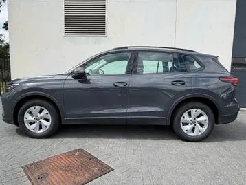 Volkswagen Tiguan 2026 photo 2