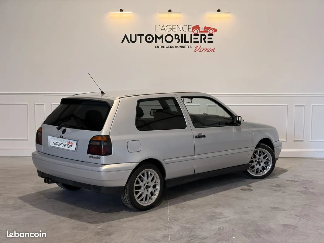 Volkswagen Golf 1996 photo 2