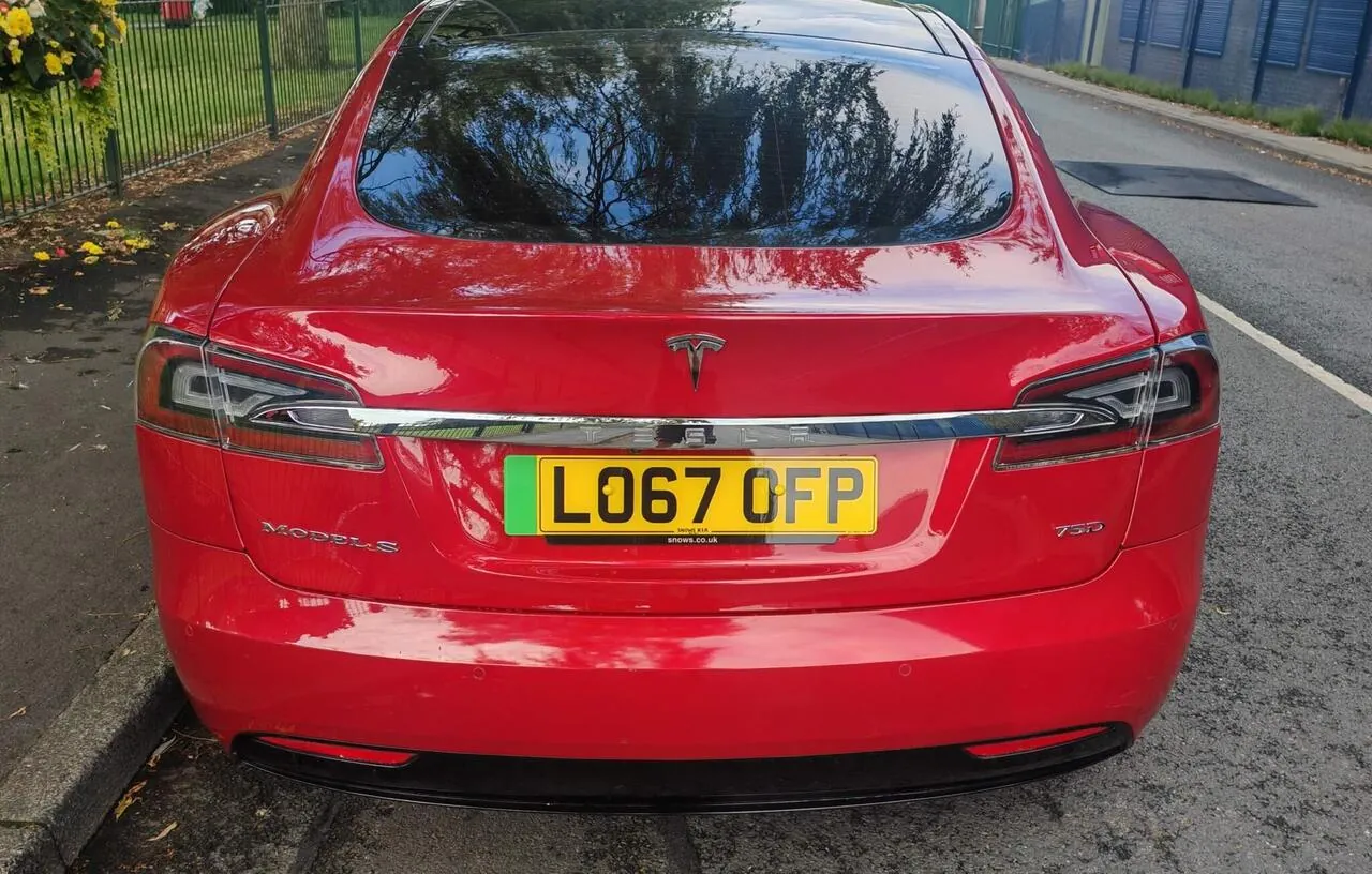 Tesla Model S 2017 photo 2