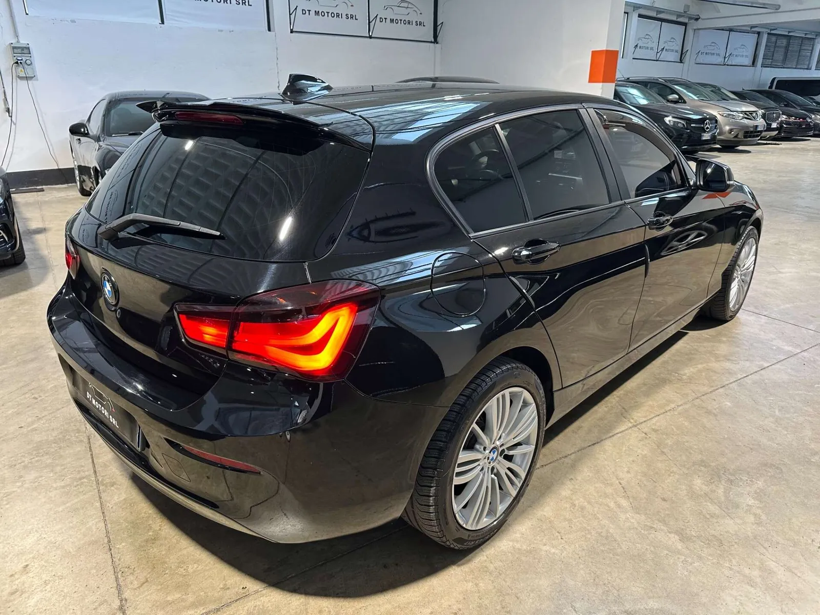 BMW 116D 2018 photo 3