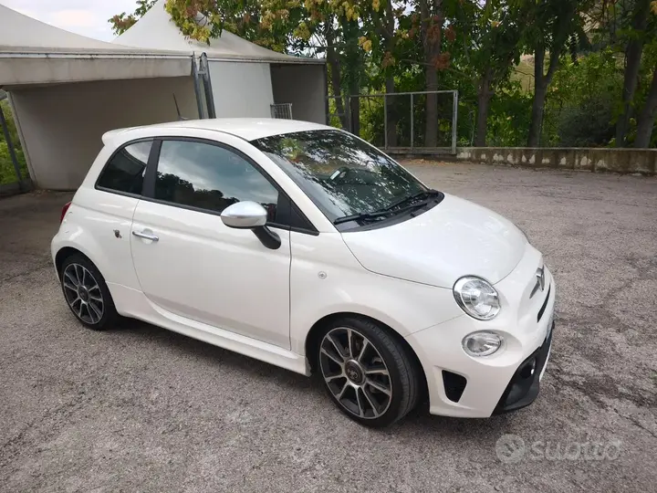 Abarth 500 2022 photo 3