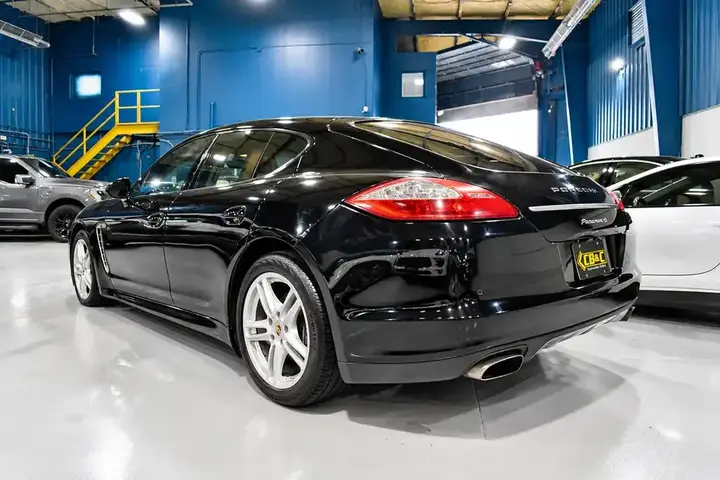 Porsche Panamera 2013 photo 3
