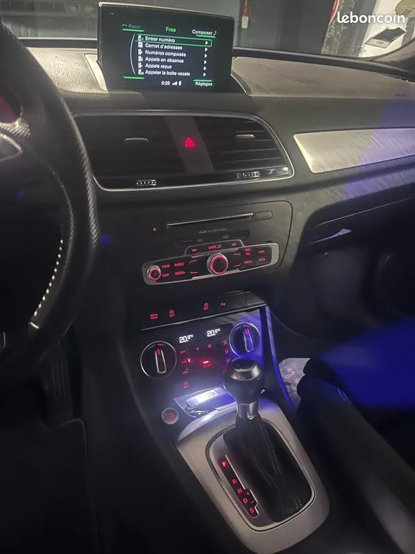 Audi Q3 2018 photo 2