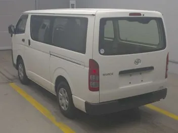 Toyota Hiace 2022 photo 3
