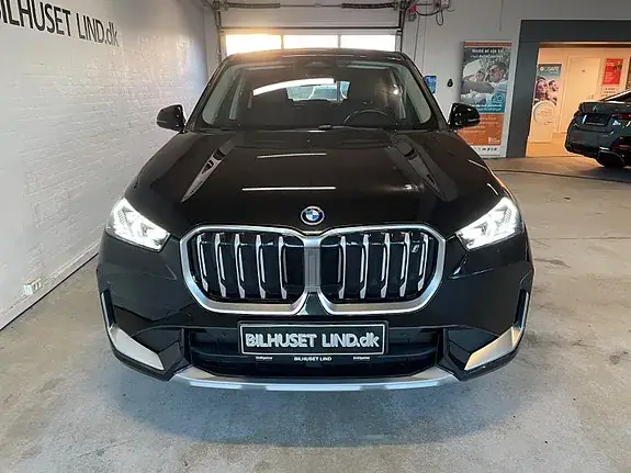 BMW Ix1 2023 photo 2