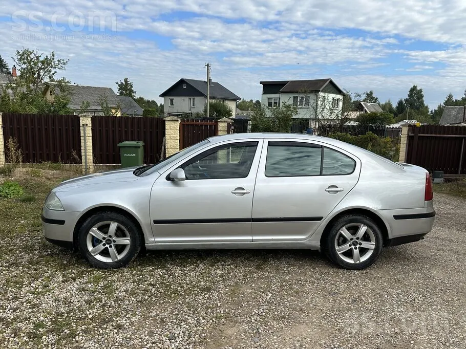 Skoda Octavia 2006 photo 2
