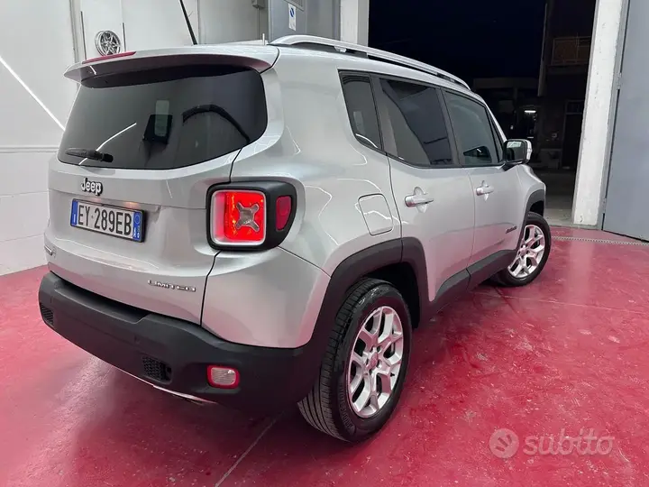 Jeep Renegade 2014 photo 3