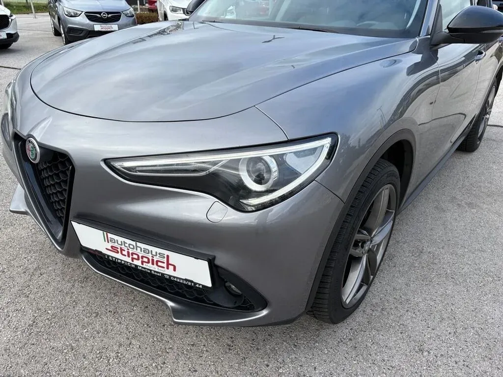 Alfa Romeo Stelvio 2017 photo 3