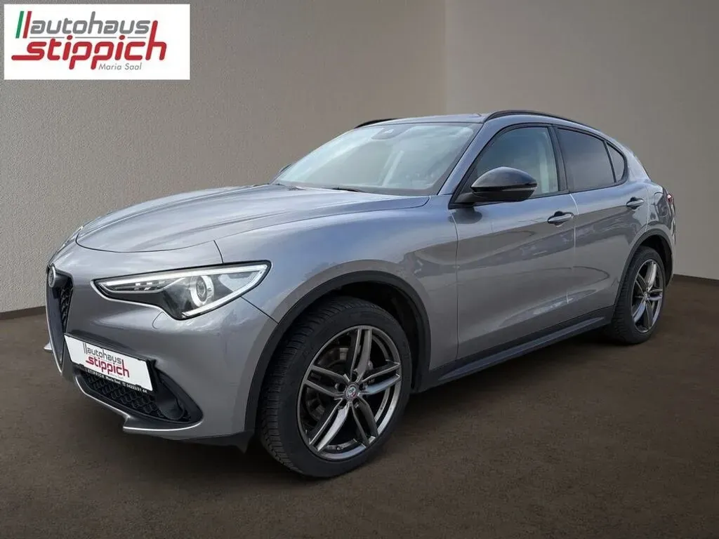 Alfa Romeo Stelvio 2017 photo 2