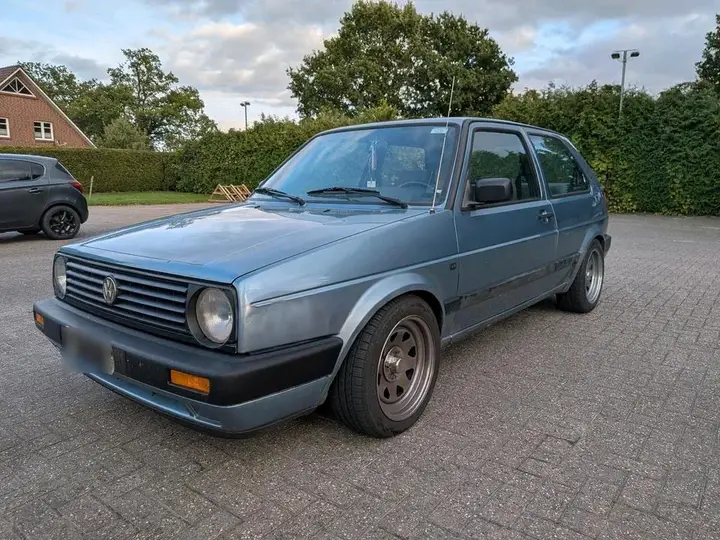 Volkswagen Golf 2