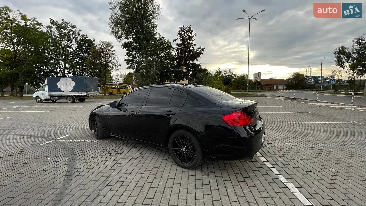 Infiniti G37 2013 photo 5