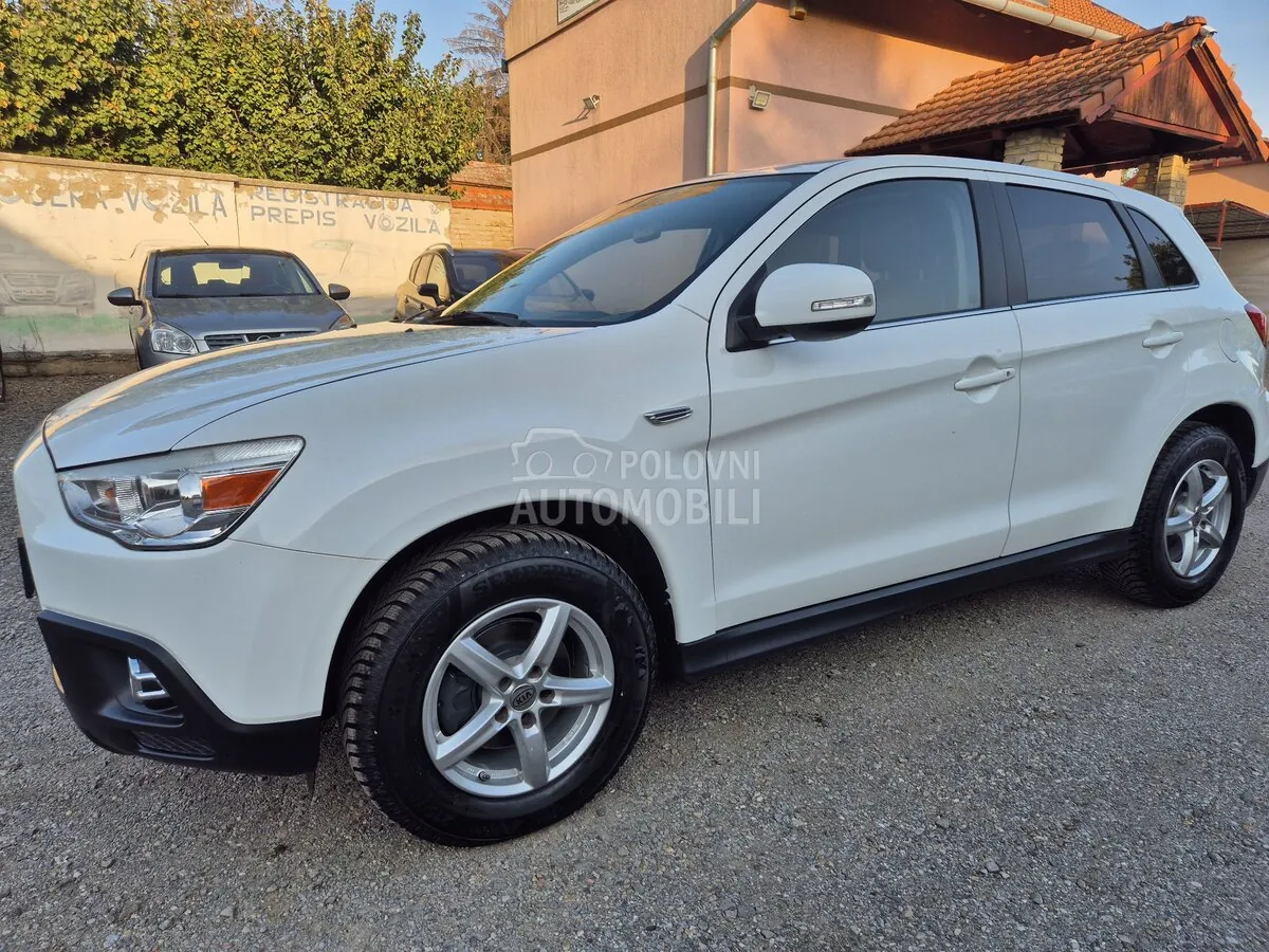 Mitsubishi Asx 2012 photo 4