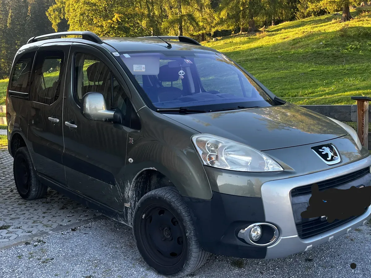 Peugeot Partner 2012 photo 2