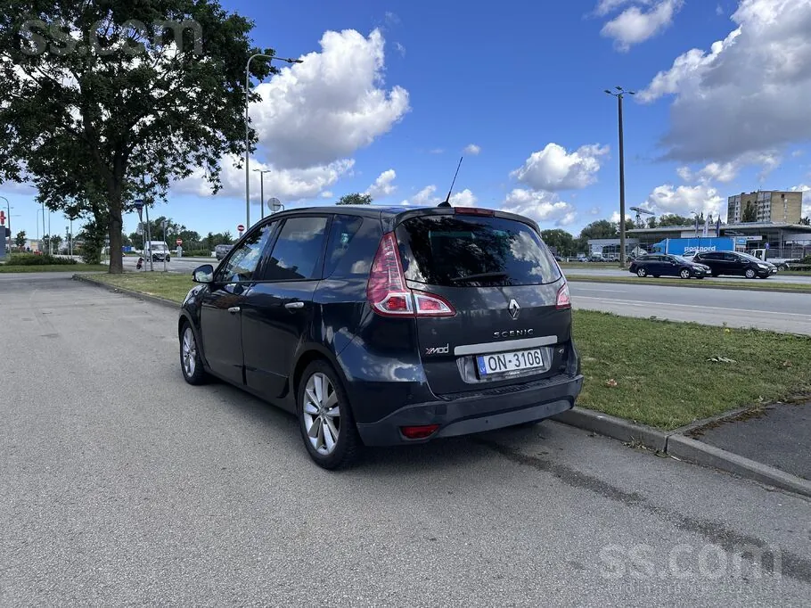 Renault Megane 2010 photo 4