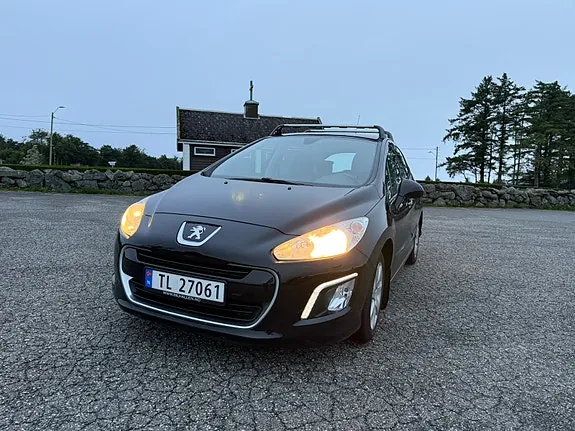 Peugeot 308 2011 photo 3