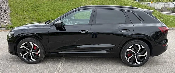 Audi Q8 E-Tron 2024 photo 3