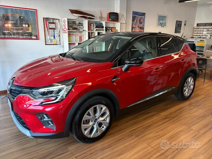 Renault Captur 2021 photo 2