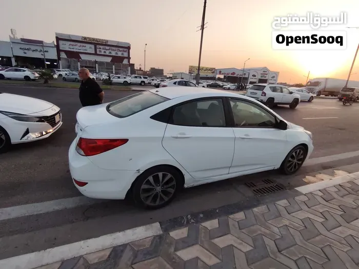 Hyundai Accent 2014 photo 3