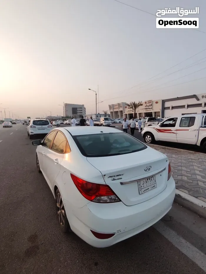 Hyundai Accent 2014 photo 2