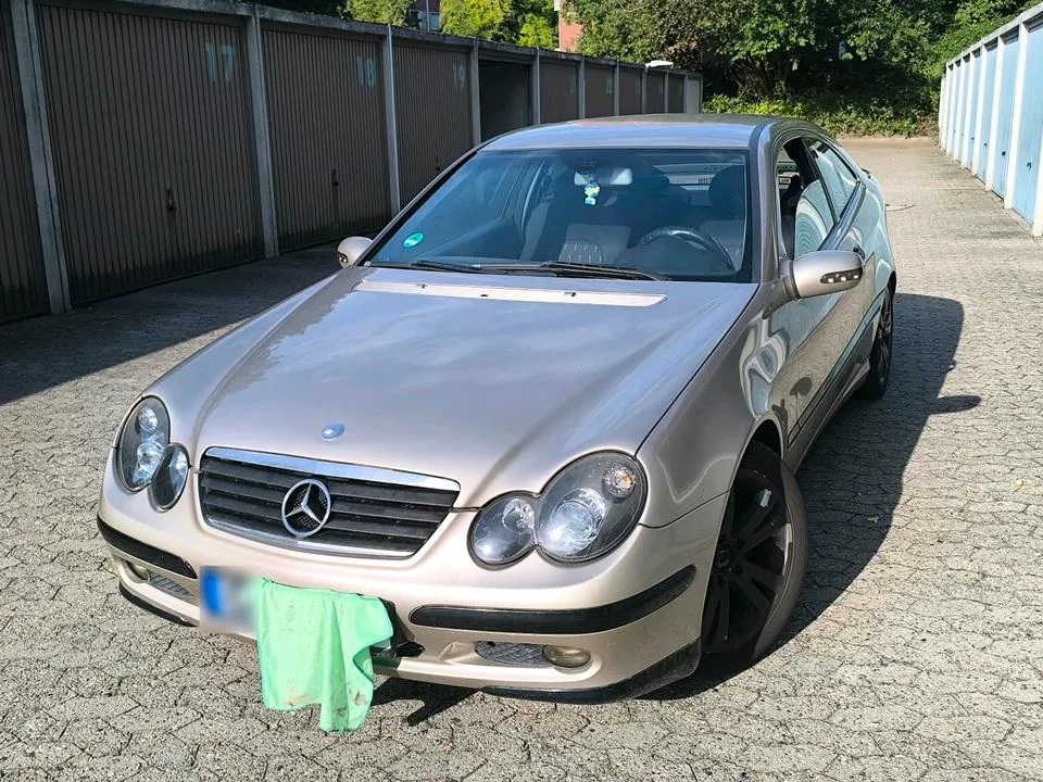 Mercedes-Benz W203