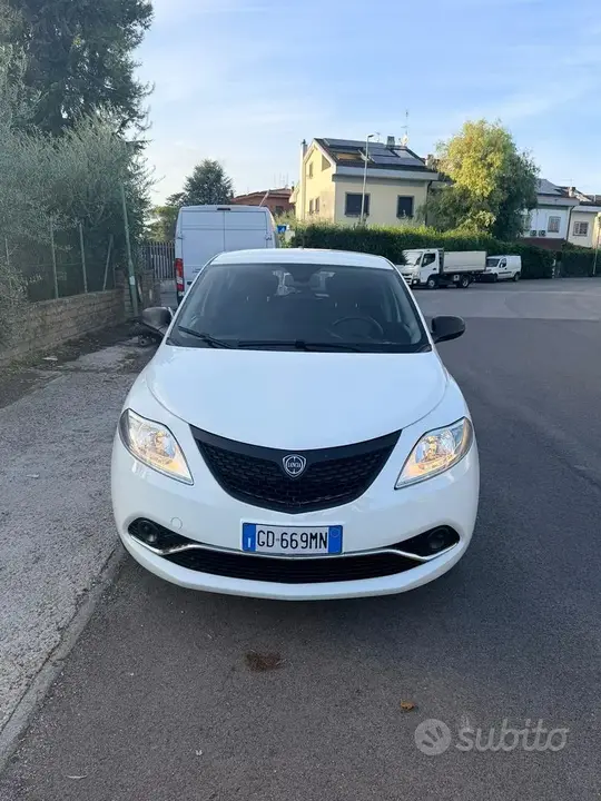 Lancia Ypsilon 2021 photo 5