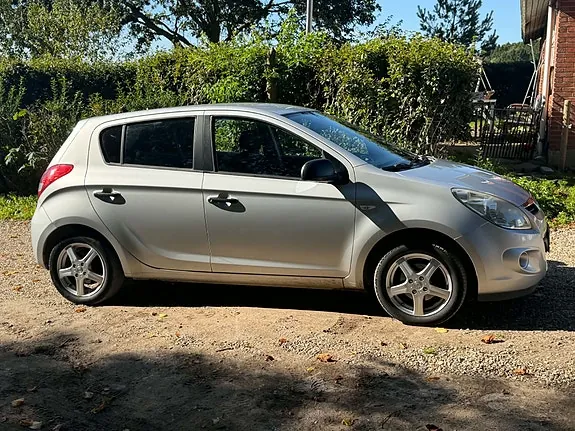 Hyundai I20 2010 photo 5